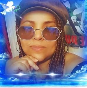 Meet your Posher, Selene